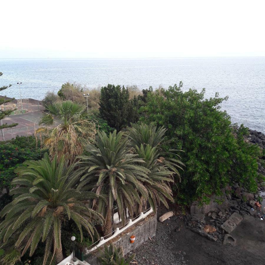 Apartamentos Playa Chica / Playa Las Gaviotas Santa Cruz de Tenerife Esterno foto